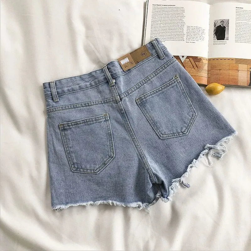 Moda verão Seu brilho, sua marca. Simplesmente irresistívell, cintura alta, jeans rasgados, estilo Y2K, shorts curtos, streetwear, azul.