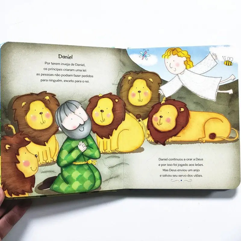 Livro de histórias da Biblia infantis de capa dura em  português Histórias Bíblicas ,  de educação infantil