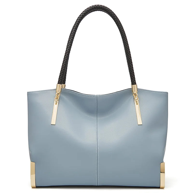 Presenteie com Beleza e Amor Neste Dia com uma linda bolsa que è puro luxo