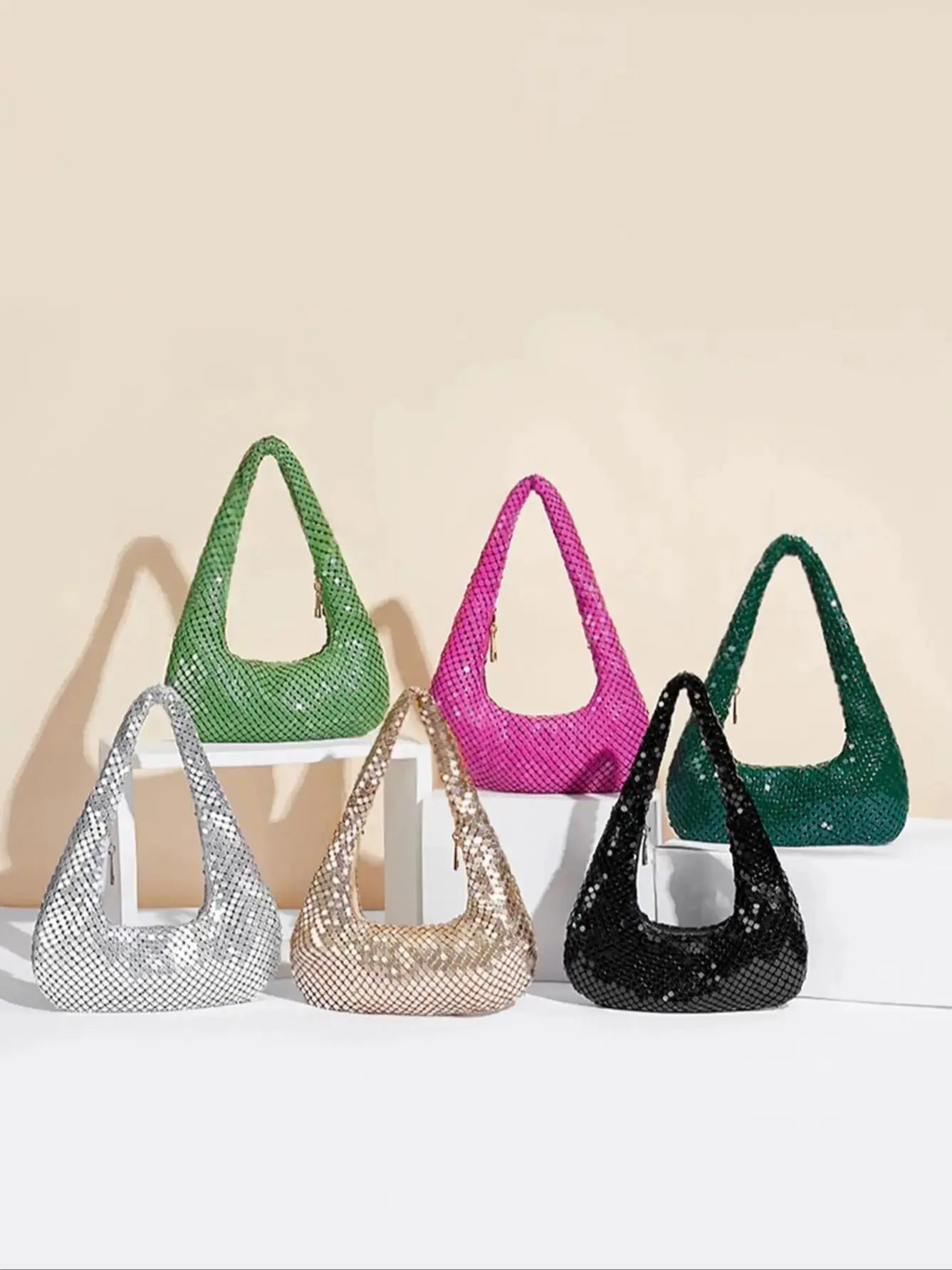 O Presente Perfeito para Quem Sempre Esteve ao Seu Lado 💖”Neste Dia das Mães, Surpreenda com Uma Bolsa Incrível”
Para a Mulher Mais Importante da Sua Vida: Uma Bolsa Especial”