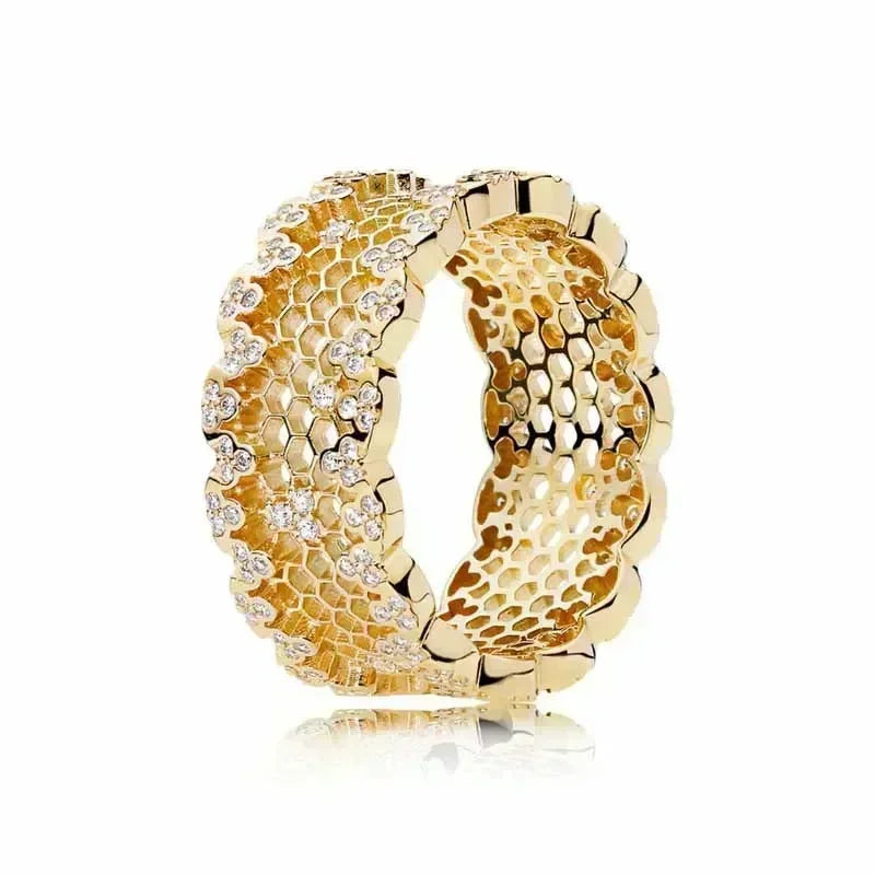 Anel requintado em prata de lei 925 com detalhes em ouro, modelo coroa em formato de coração brilhante, um sucesso de vendas e uma joia charmosa e moderna
