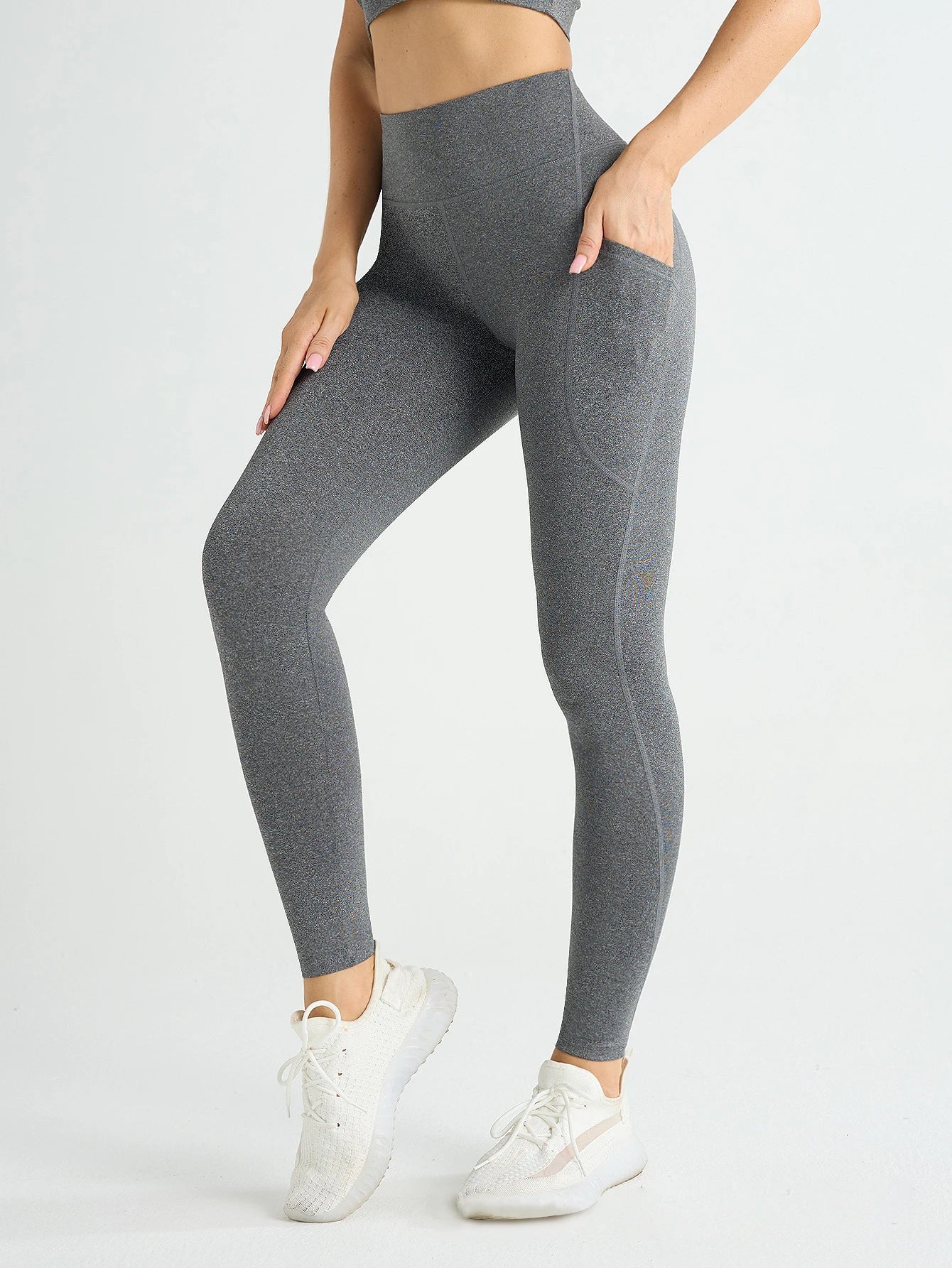 Conforto e praticidade, Calça Legging Feminina Cintura Alta, Elástica, parma Yoga, com Bolsos, Efeito Push-Up, Ideal para Fitness, Corrida e Esportes - Cor Sólida