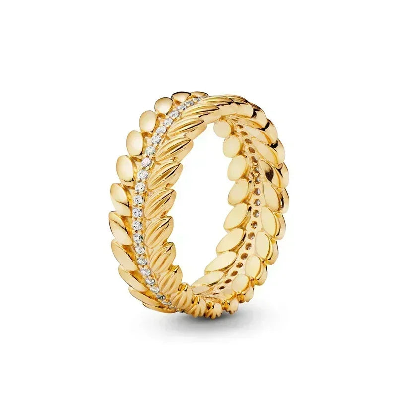 Anel requintado em prata de lei 925 com detalhes em ouro, modelo coroa em formato de coração brilhante, um sucesso de vendas e uma joia charmosa e moderna